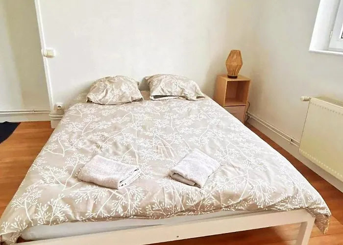 Maison d'hôtes Maison Partagée 3 Saint Roch 3*